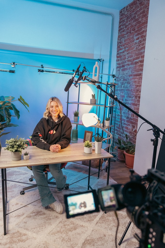 YouTube para empresas: Creación de contenido que convierte visitas en ventas Mantente al día de las tendencias